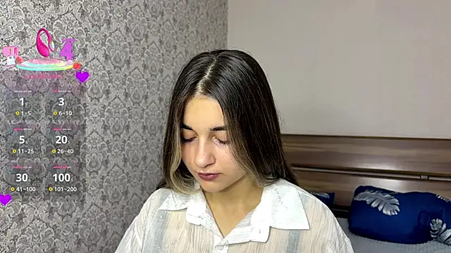 MaydaFarran online show from October 13, 7:27 pm