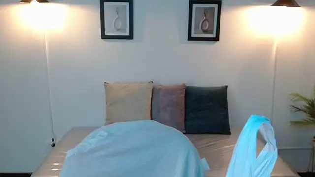 Evanss lx online show from April 7, 7:27 pm