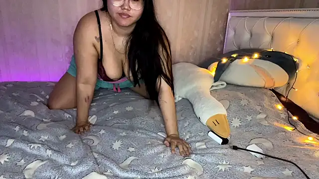 melanashake online show from February 4, 11:13 am