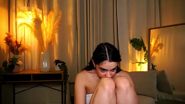 miilky wayy online show from February 10, 6:11 pm