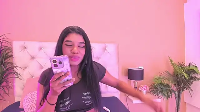 KendraChavez  online show from February 28, 10:09 pm