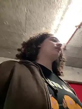 DreamThickCouple online show from April 16, 8:41 pm