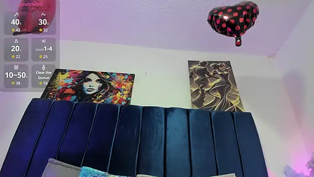 Annie switt online show from November 27, 4:04 am