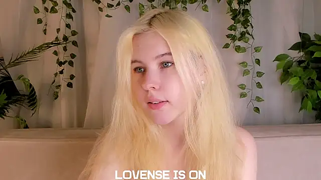 ElizSpieth online show from November 11, 1:34 am