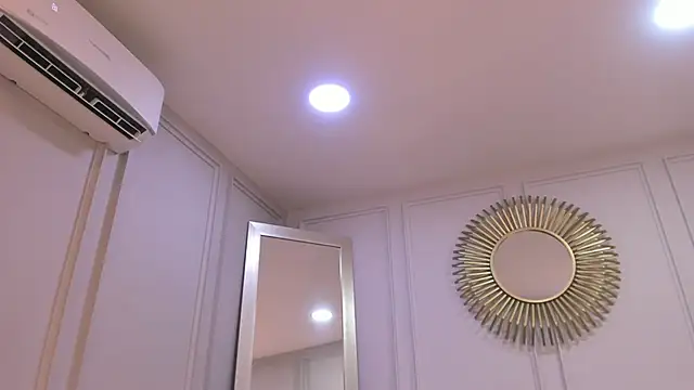 CharlotteBrownn  online show from January 8, 4:49 am