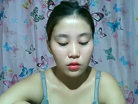SexyAsianPussy4u online show from July 6, 5:13 am