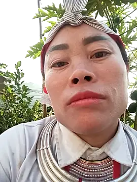 CoMay003 online show from January 19, 9:16 am