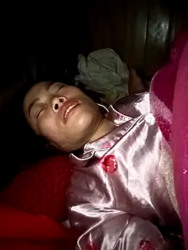 CoMay003 online show from October 28, 4:46 pm