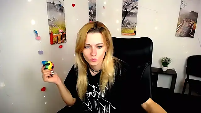 PeppyMia online show from November 4, 7:35 am