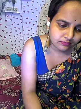 Snapshot of QueerSofty chatting on October 1, 11:48 am QueerSofty online show from October 1, 11:48 am