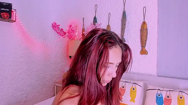 violet belle  online show from January 17, 11:50 am