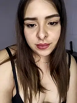 Nahomy cm online show from September 21, 10:30 pm