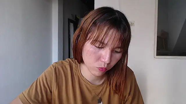 Snapshot of Dolly_Peach_ chatting on September 13, 9:23 pm Dolly Peach  online show from September 13, 9:23 pm