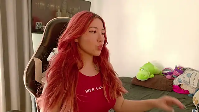 lunnaa  online show from September 11, 8:09 pm