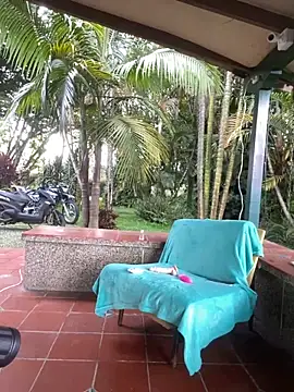 SophiaGuzman online show from November 14, 7:47 pm