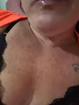 MaluLemos online show from October 4, 2:17 am