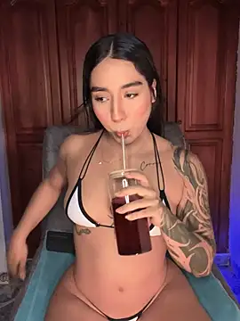 KaditaNavarro online show from February 23, 11:04 pm