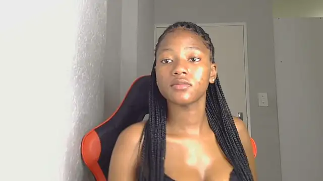 Ballenciaa online show from October 31, 7:07 pm