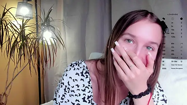 NanaMertins online show from November 23, 1:41 am