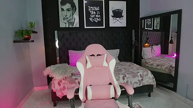 kitty collins  online show from October 27, 11:39 am