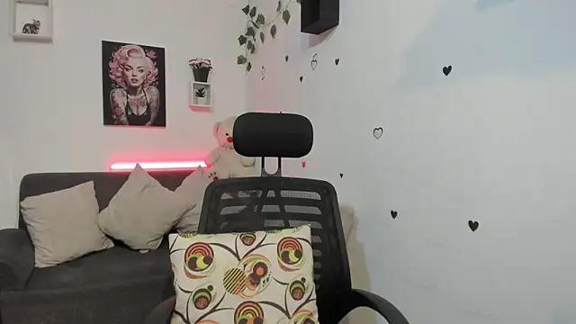 anastasia tuya online show from March 17, 9:41 pm