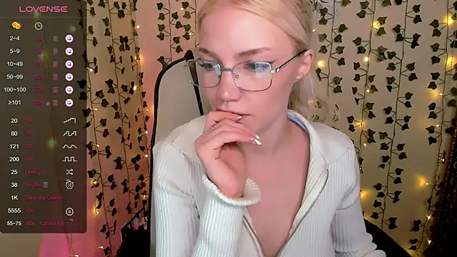 AnyaTaylor  online show from February 16, 7:52 am