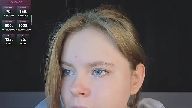 JulietteRain online show from December 17, 5:17 pm