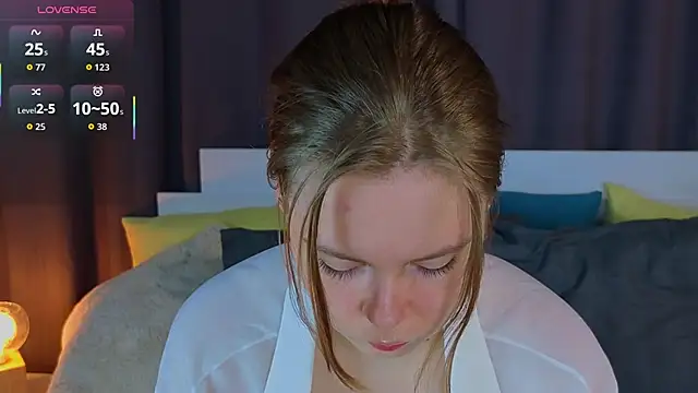 JulietteRain online show from November 3, 5:17 pm