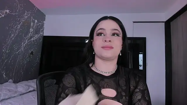 ChannelWhite  online show from September 14, 10:18 pm