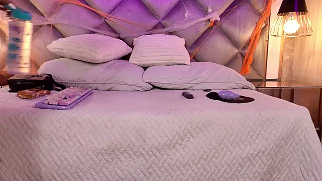 gemma sm online show from October 19, 3:19 am