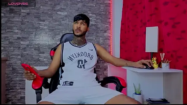 Theimperialboys  online show from July 17, 3:44 am