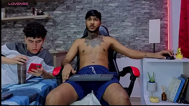 Theimperialboys  online show from July 18, 4:05 am