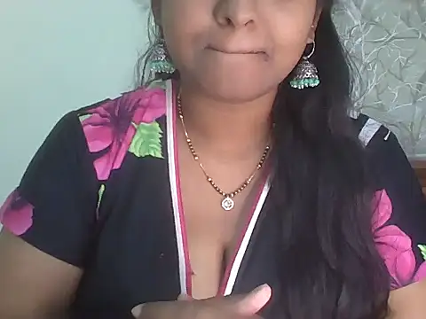 its me Rashmi online show from March 18, 12:43 pm