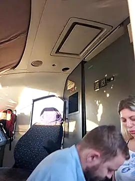 Snapshot of AlexAlice12 chatting on September 22, 3:32 pm AlexAlice12 online show from September 22, 3:32 pm