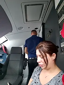 Snapshot of AlexAlice12 chatting on October 4, 1:50 pm AlexAlice12 online show from October 4, 1:50 pm