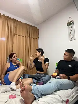 miaftmax online show from February 7, 7:40 pm