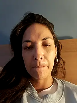 Alfonsina  online show from March 1, 11:15 pm
