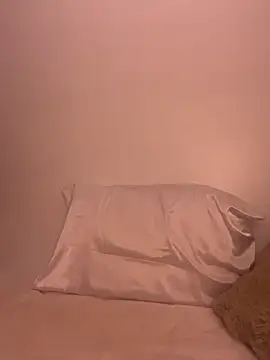 mariebellemont online show from April 16, 5:41 am