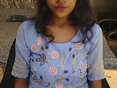 hoty-priya online show from November 8, 6:07 am