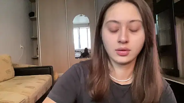 StellarAlice online show from November 25, 10:50 am