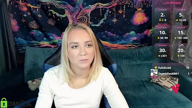 CrystalGirl99 online show from October 27, 8:43 am