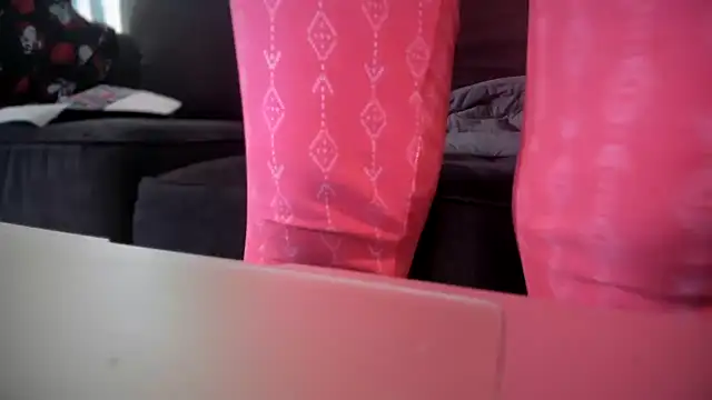 kinkykortney online show from October 10, 1:05 pm