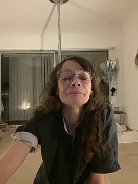 Chris06d22xh online show from March 3, 9:21 pm