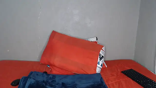 Lunalee online show from February 19, 6:07 pm