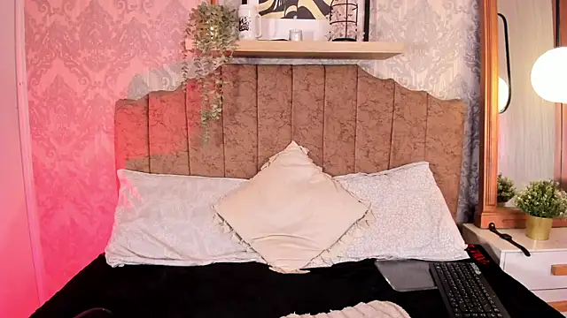 Anseru  online show from April 17, 9:50 pm