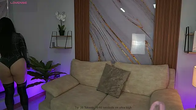 MilaCrave online show from September 30, 11:49 am