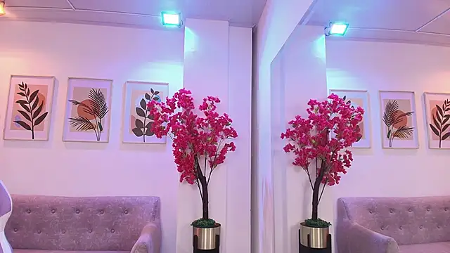 Anie johnson online show from April 16, 9:39 pm