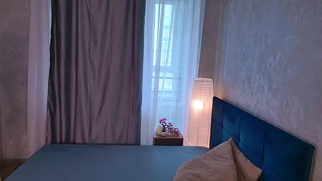 lisabaus online show from April 20, 6:16 am