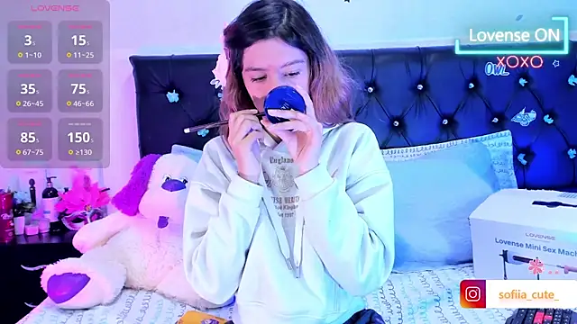 Sofiia cute  online show from April 20, 1:41 am