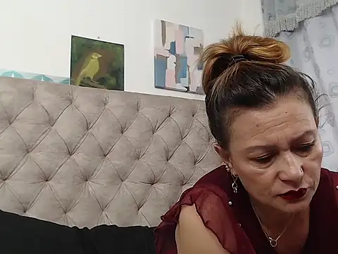 Victoriacoperino online show from March 18, 3:17 pm